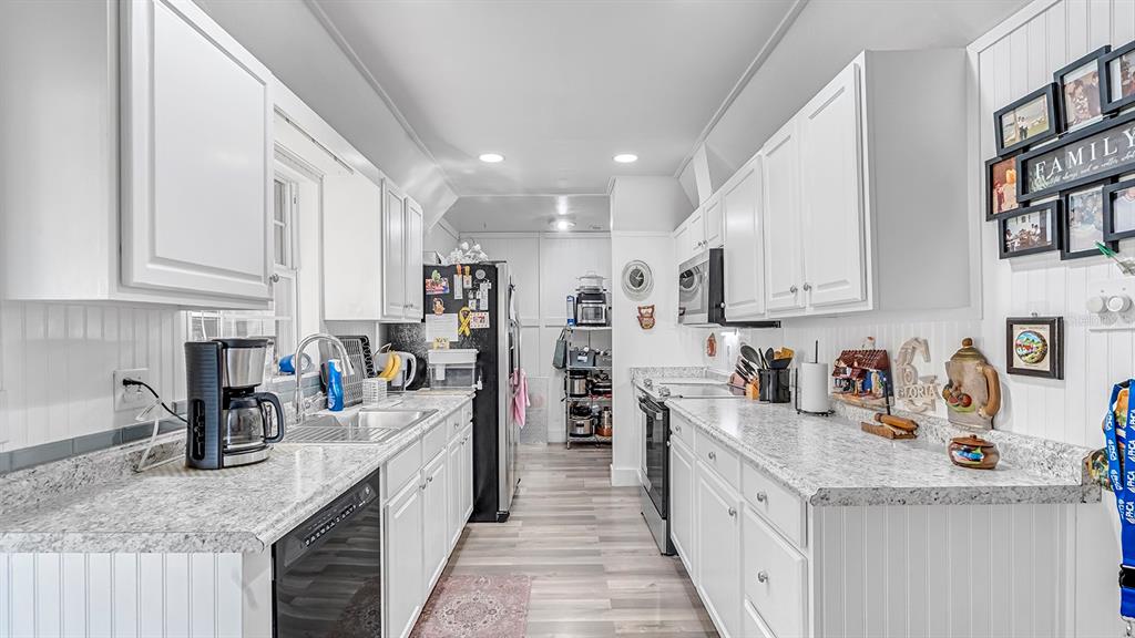 2906 FIELDCREST COURT gallery image #5