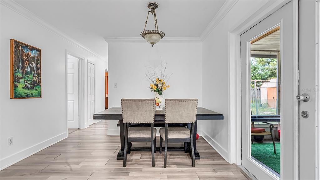 2906 FIELDCREST COURT gallery image #8
