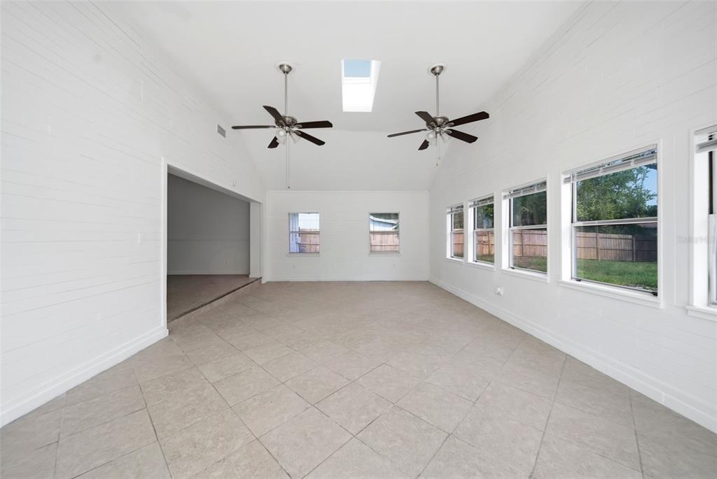 6113 BEAUMONT AVENUE gallery image #12