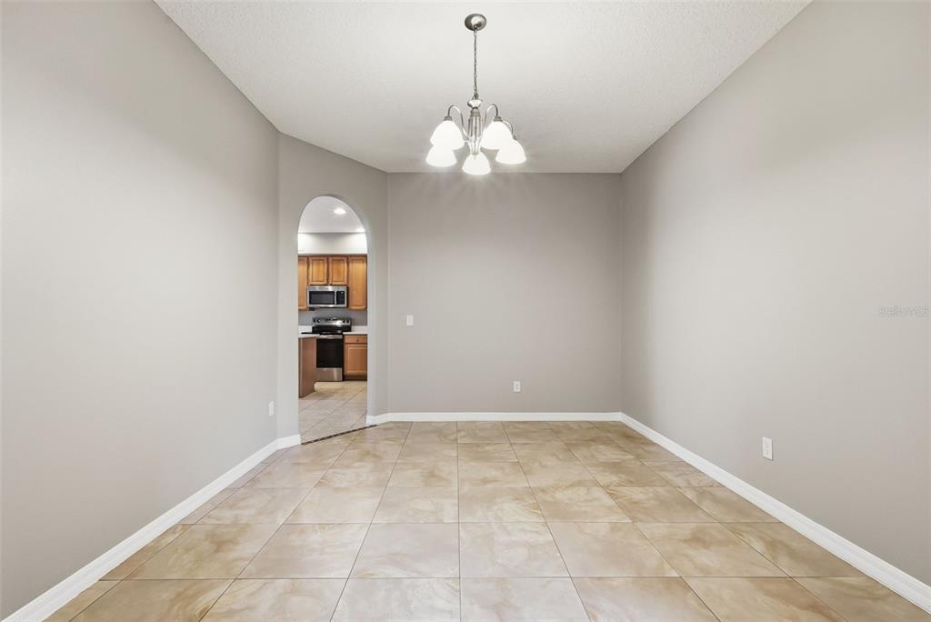 4317 HICKORY STONE CIRCLE gallery image #9