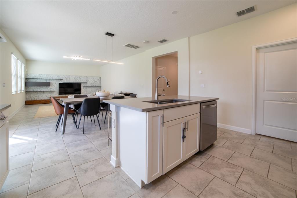 11109 SWEETGUM WOODS DRIVE gallery image #18