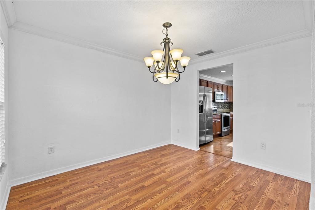 8830 ISLA BELLA DRIVE gallery image #11