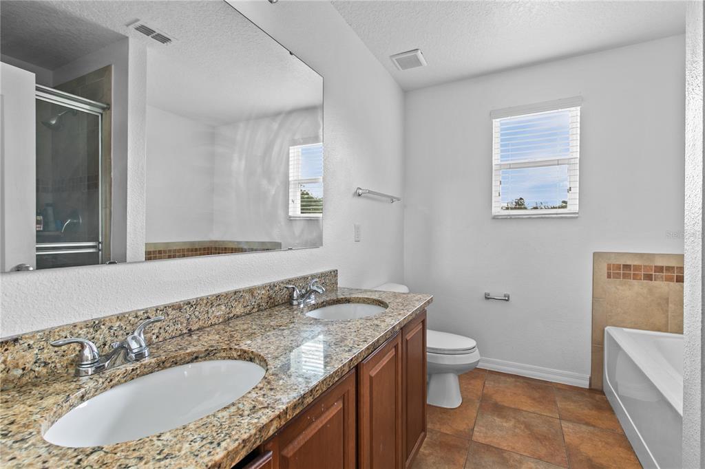 8830 ISLA BELLA DRIVE gallery image #19