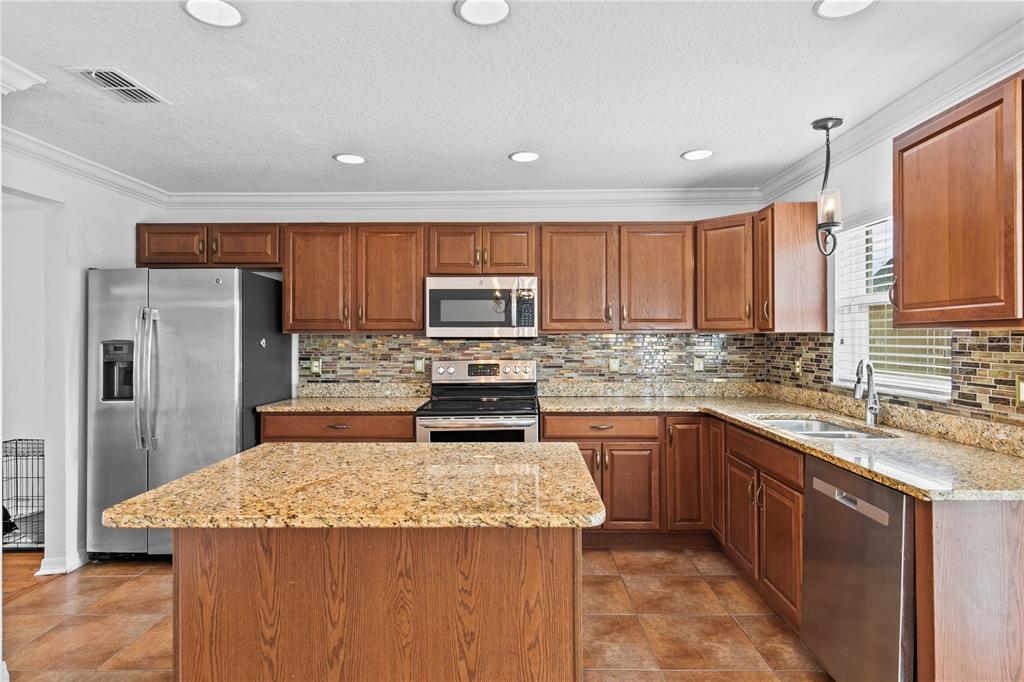 8830 ISLA BELLA DRIVE gallery image #7