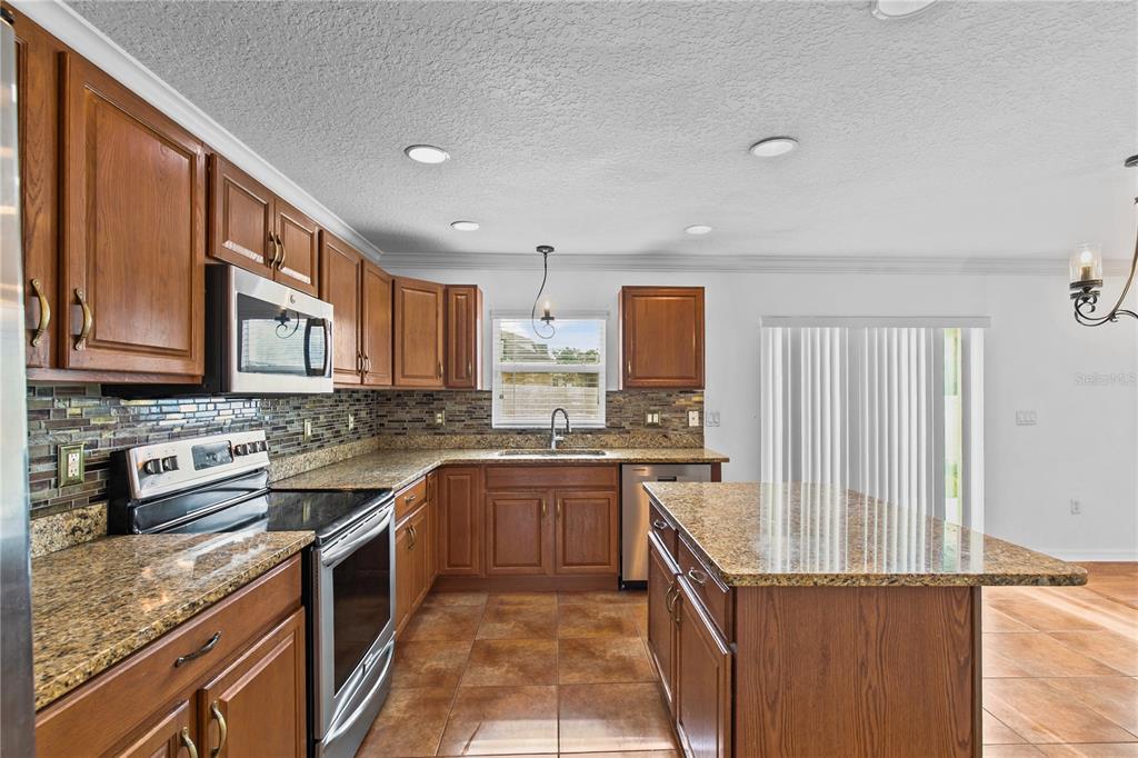 8830 ISLA BELLA DRIVE gallery image #8