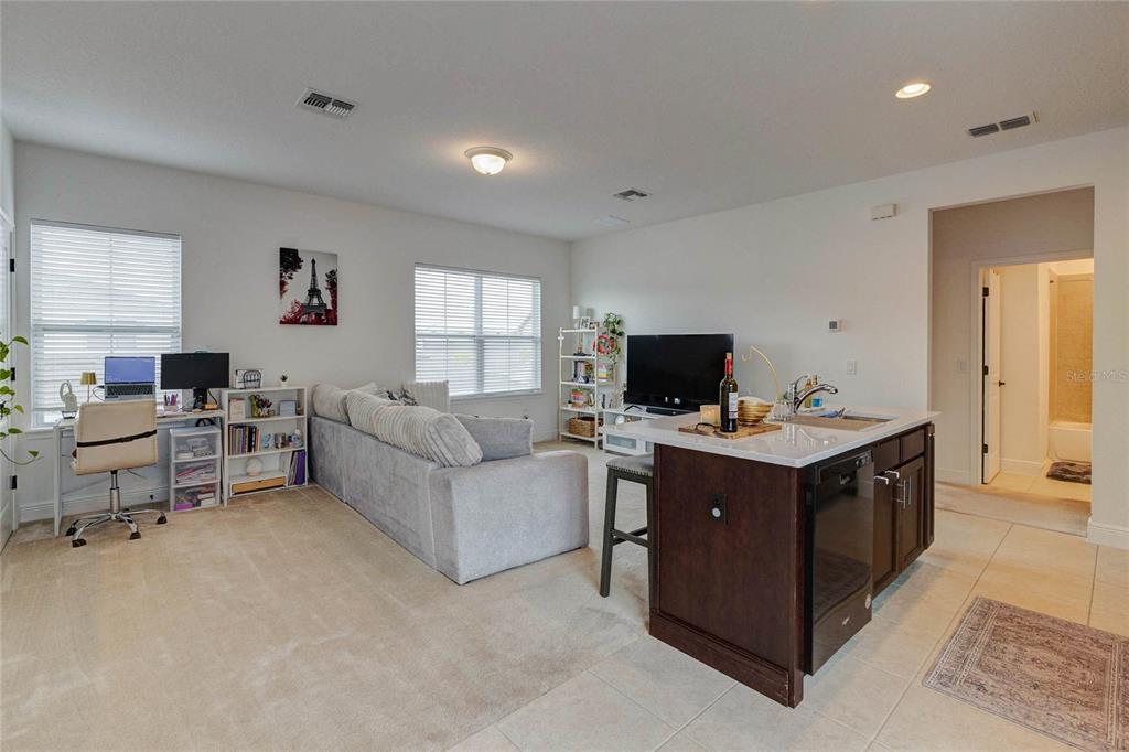 8521 DUBOCHET STREET gallery image #31
