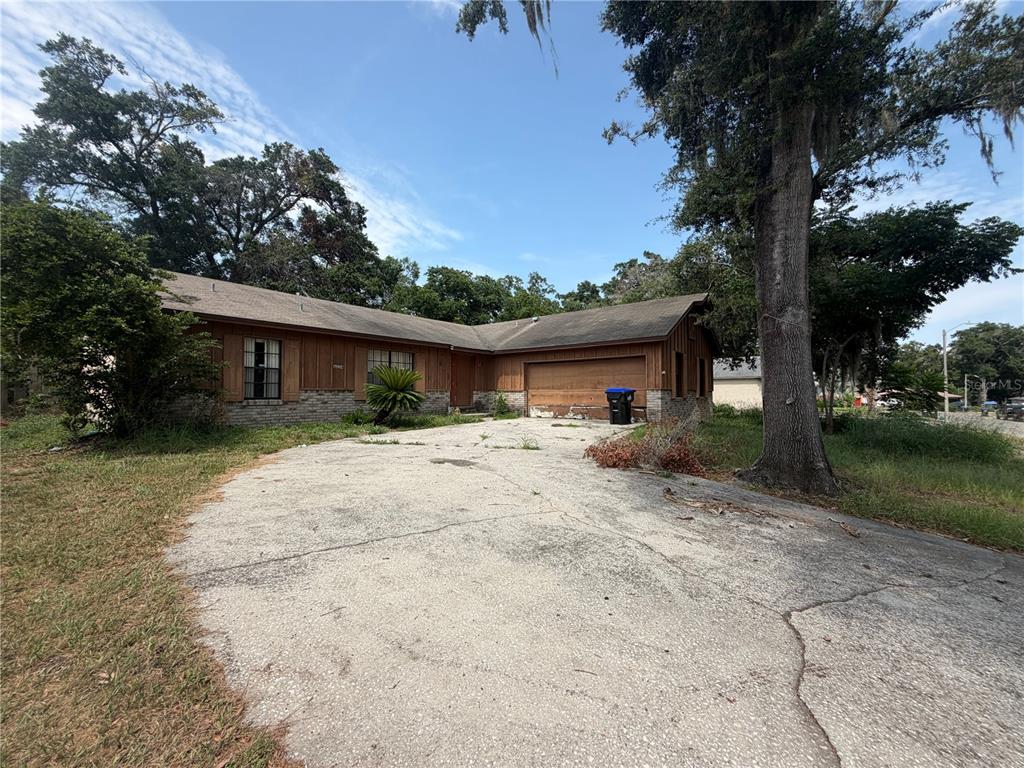6234 SPARLING HILLS CIRCLE gallery image #1
