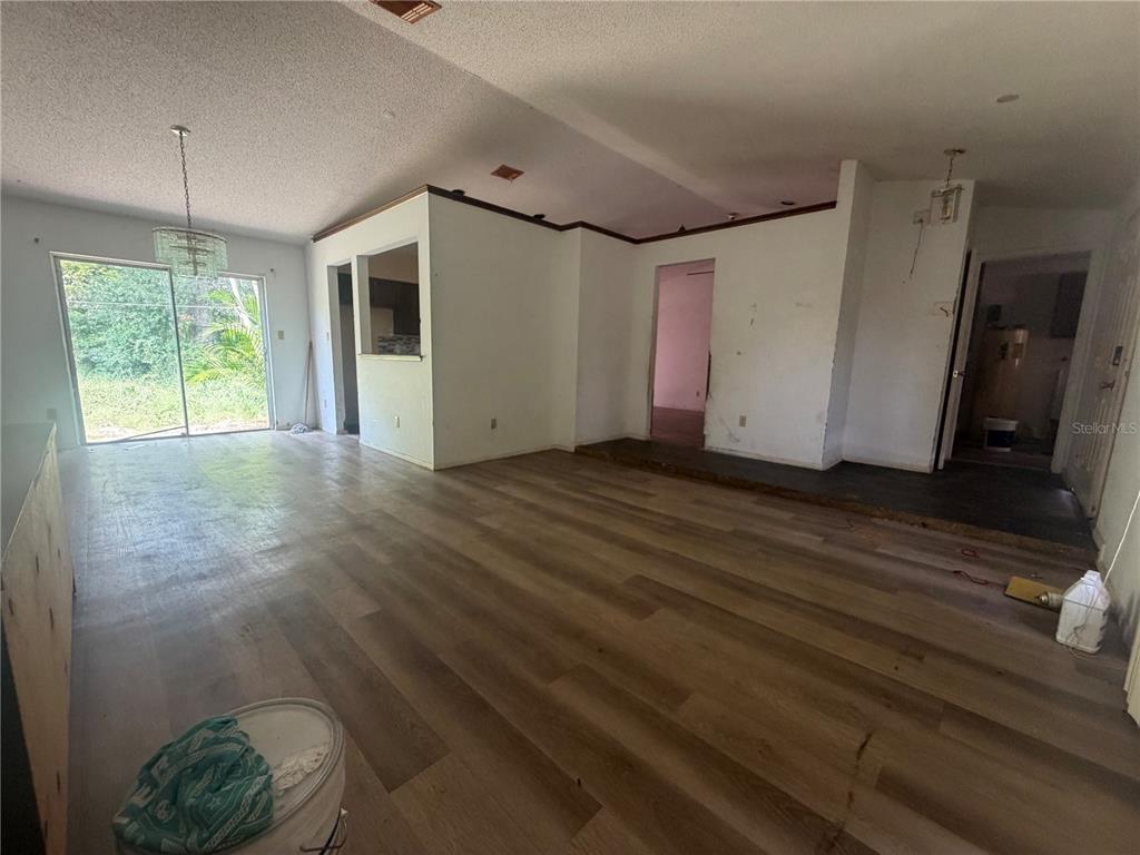 6234 SPARLING HILLS CIRCLE gallery image #4