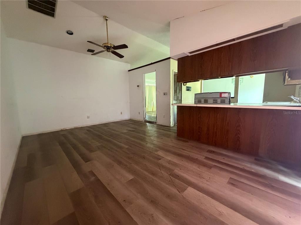 6234 SPARLING HILLS CIRCLE gallery image #8