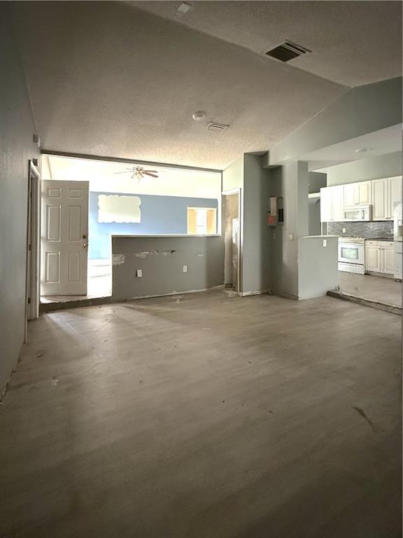 6313 LIVEWOOD OAKS DRIVE gallery image #13