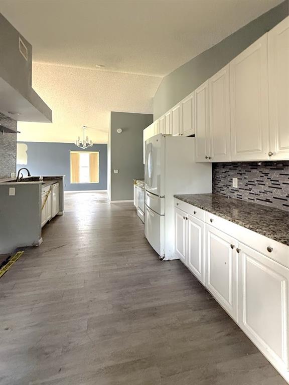 6313 LIVEWOOD OAKS DRIVE gallery image #9