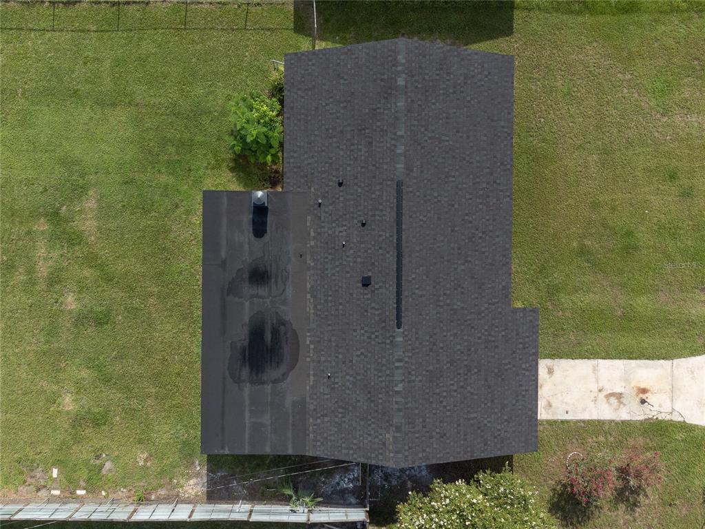 3733 SURREY DRIVE gallery image #53