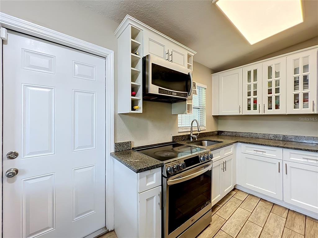 5602 ASTORIA PLACE gallery image #18