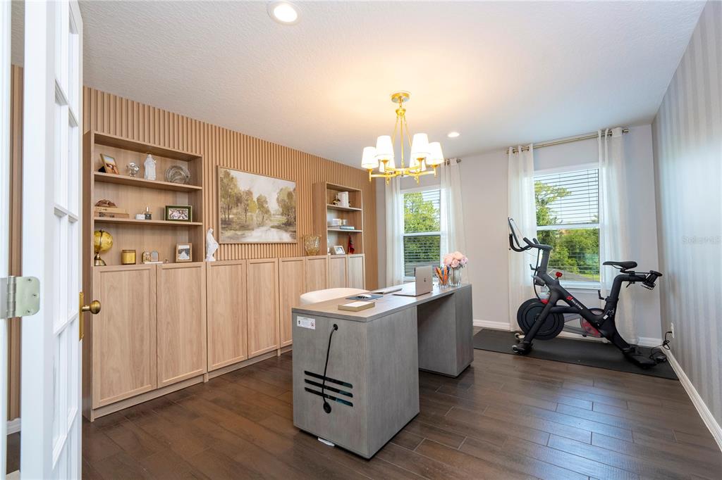 5185 DOVE TREE STREET gallery image #31