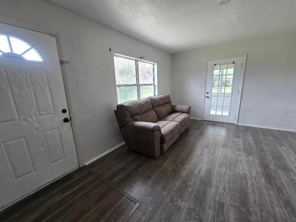 5762 DOGWOOD DRIVE gallery image #9