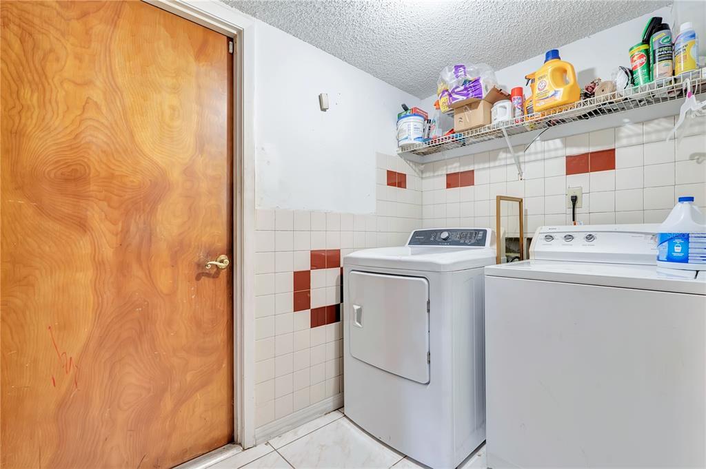9824 SURREY RIDGE ROAD gallery image #11