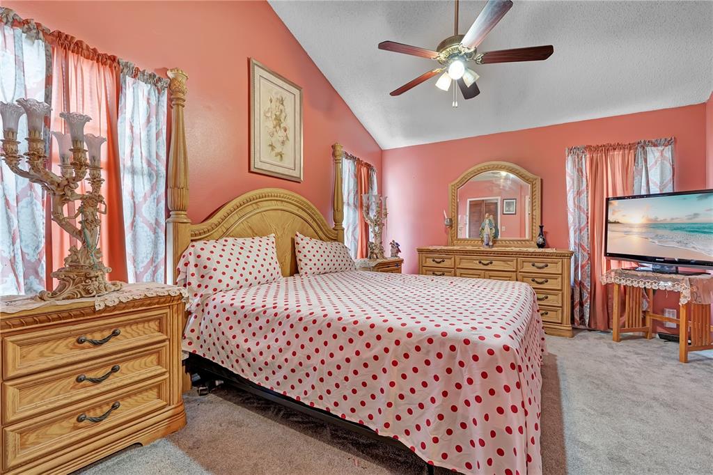 9824 SURREY RIDGE ROAD gallery image #16