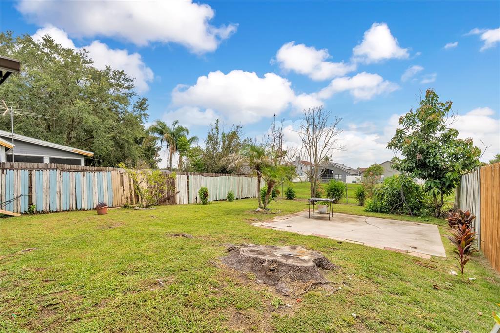 9824 SURREY RIDGE ROAD gallery image #23