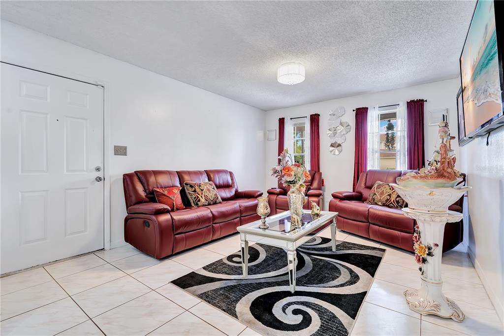 9824 SURREY RIDGE ROAD gallery image #3