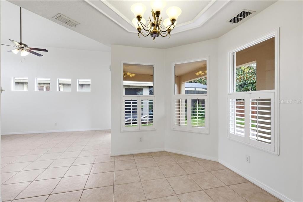 11854 VIA LUCERNA CIRCLE gallery image #10