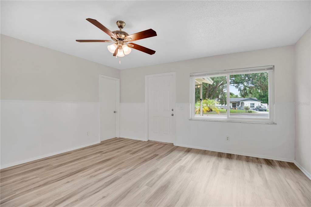 130 KASEY DRIVE gallery image #6