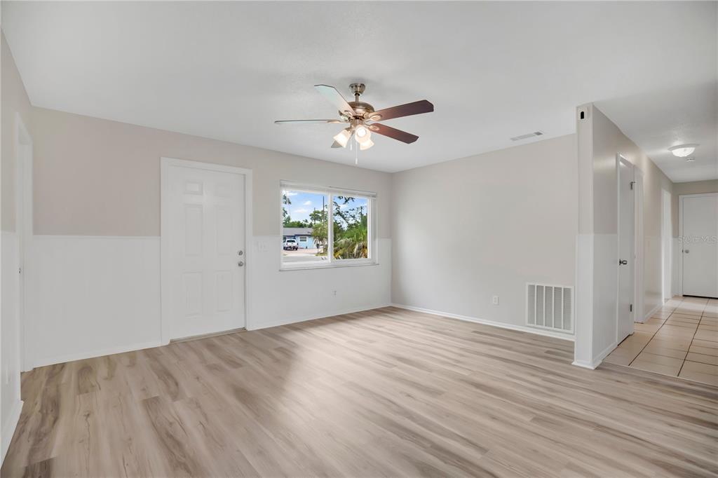 130 KASEY DRIVE gallery image #8