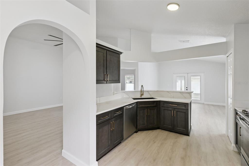 14426 LAKE PRICE DRIVE gallery image #11