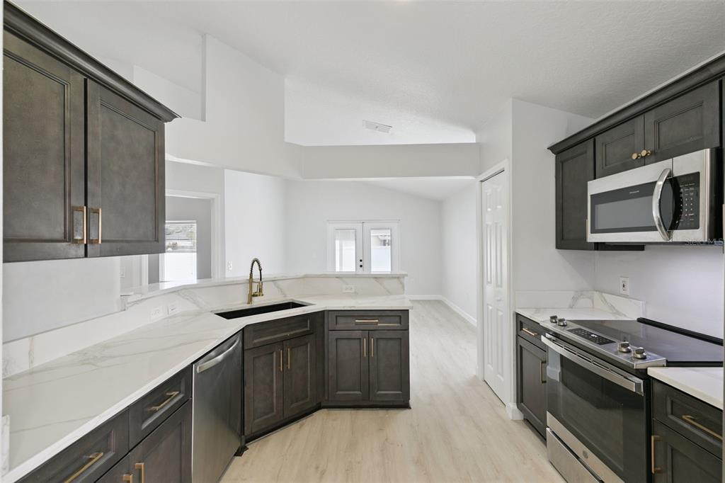 14426 LAKE PRICE DRIVE gallery image #15