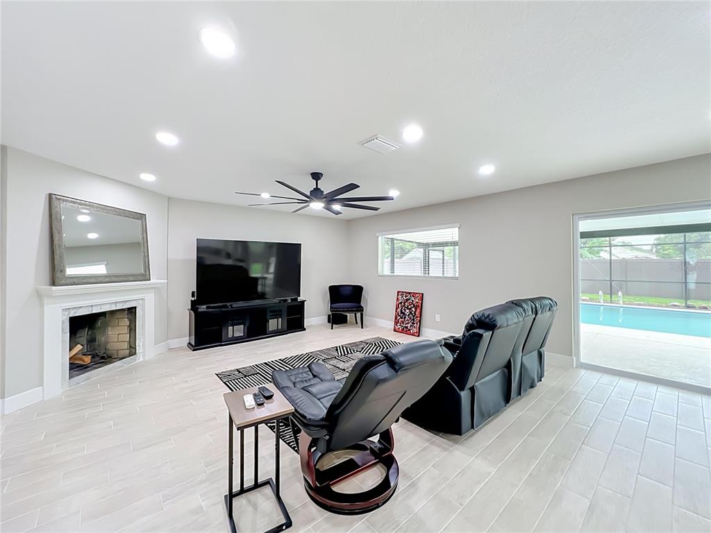 8078 NICKLAUS DRIVE gallery image #19