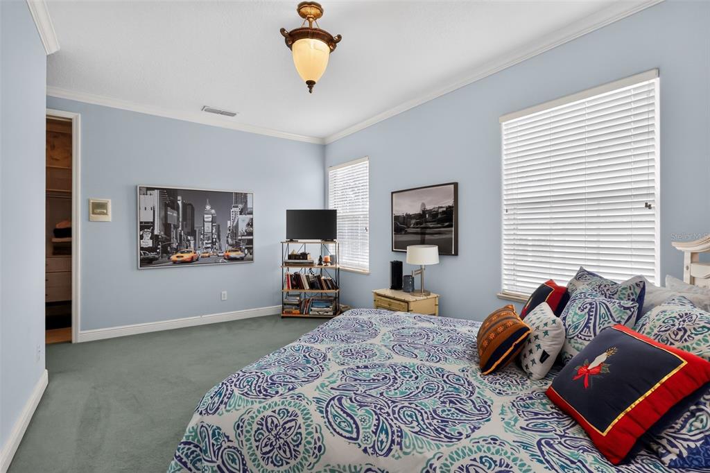 7957 S PARK PLACE gallery image #38