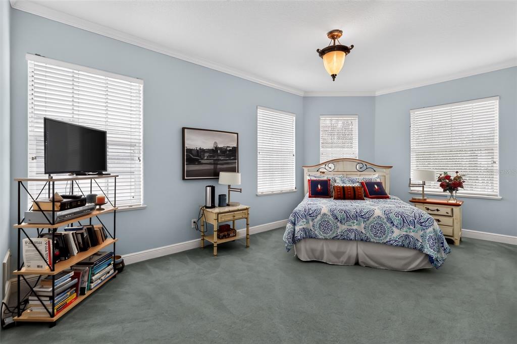 7957 S PARK PLACE gallery image #39