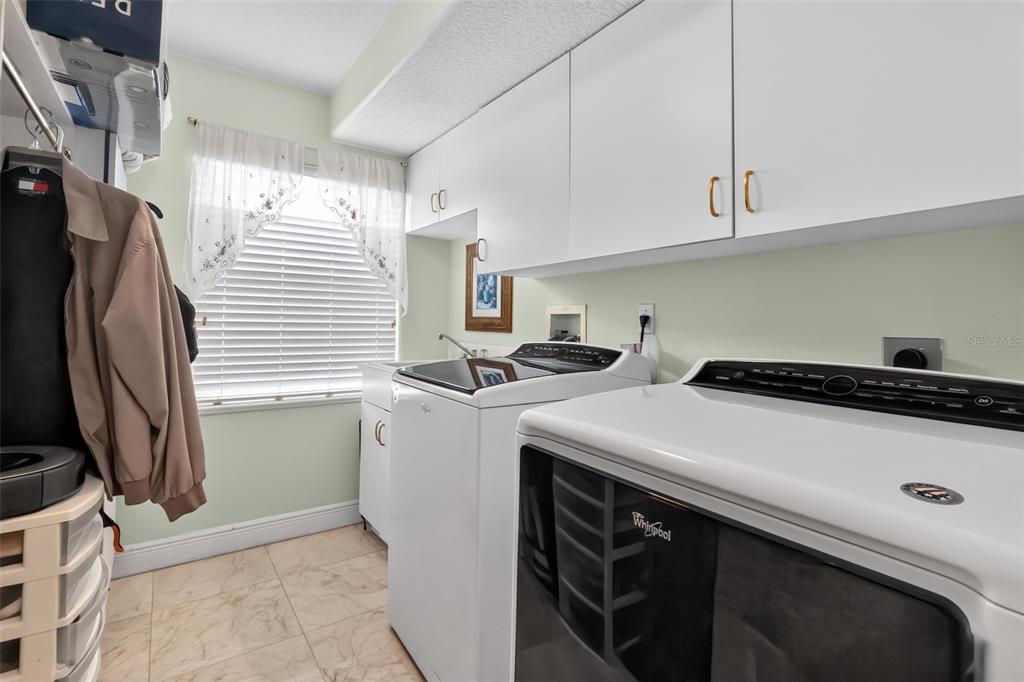 7957 S PARK PLACE gallery image #55