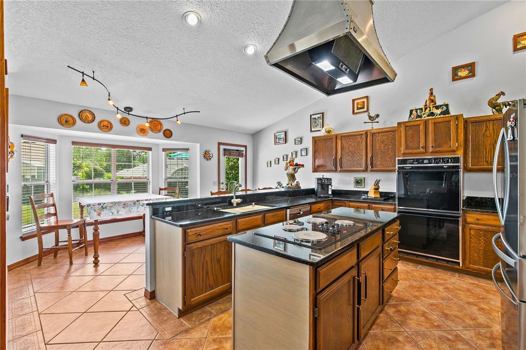 944 ALMOND TREE CIRCLE gallery image #12