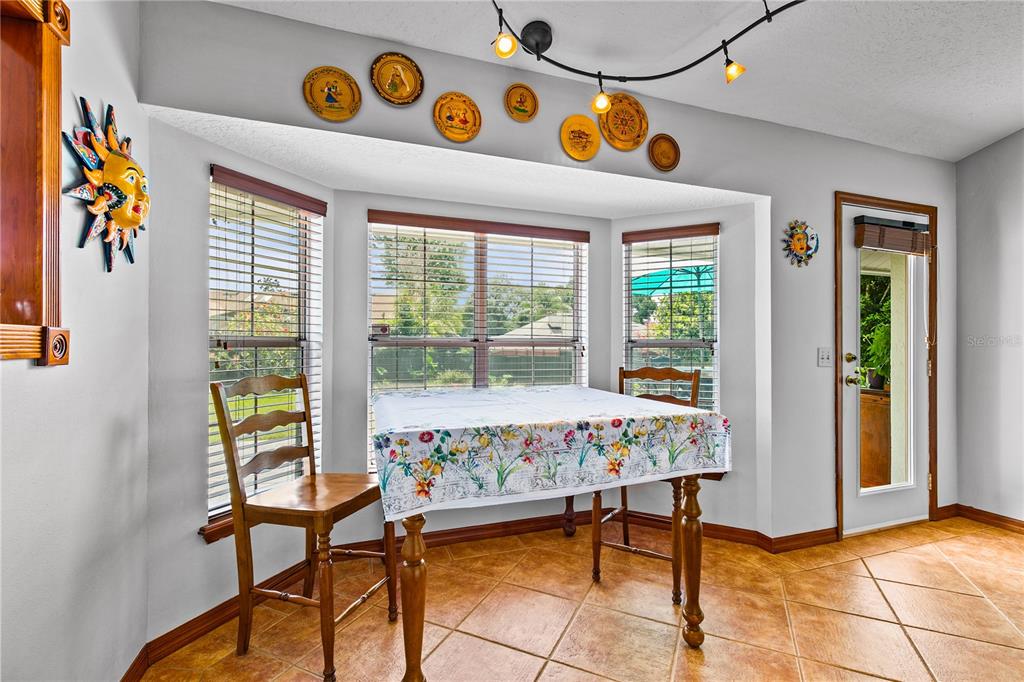 944 ALMOND TREE CIRCLE gallery image #15