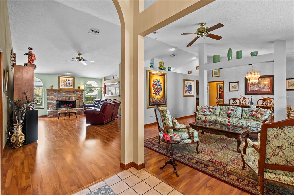 944 ALMOND TREE CIRCLE gallery image #5