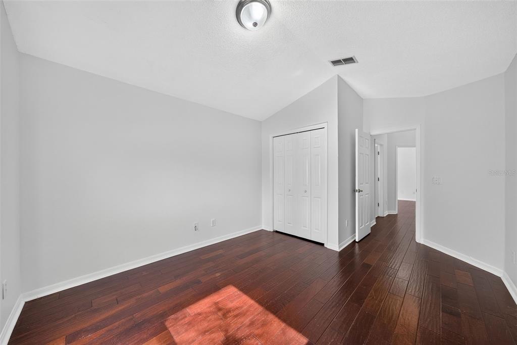 630 RIOMAR AVENUE gallery image #26