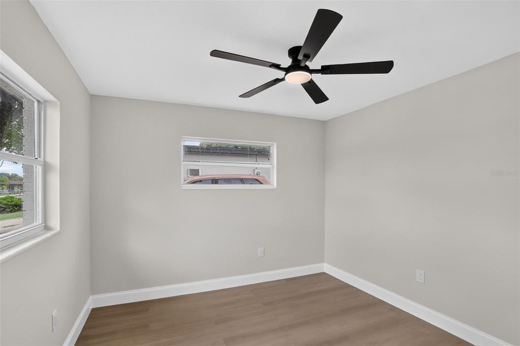 3413 PARIS PLACE gallery image #14
