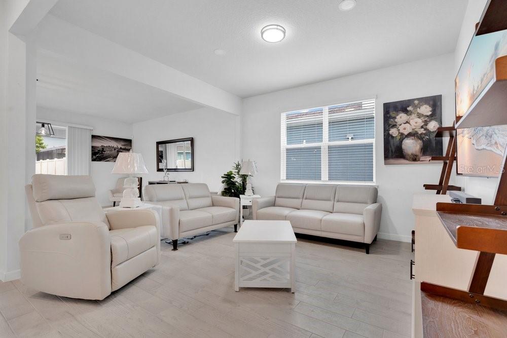 1457 GRAND PALM DRIVE gallery image #2