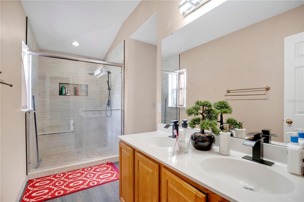 3230 ERSKINE DRIVE gallery image #28