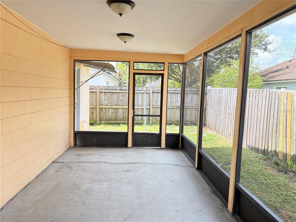 1224 ROMA COURT gallery image #12
