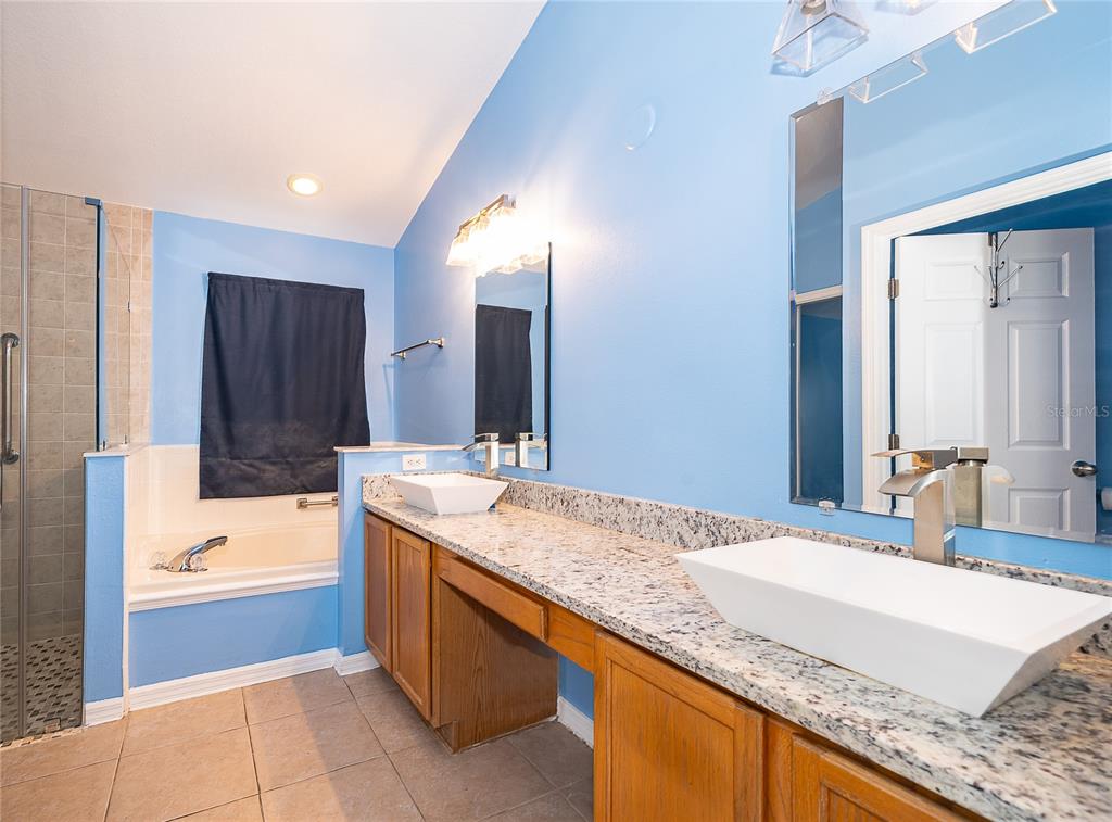 7978 ELMSTONE CIRCLE gallery image #18