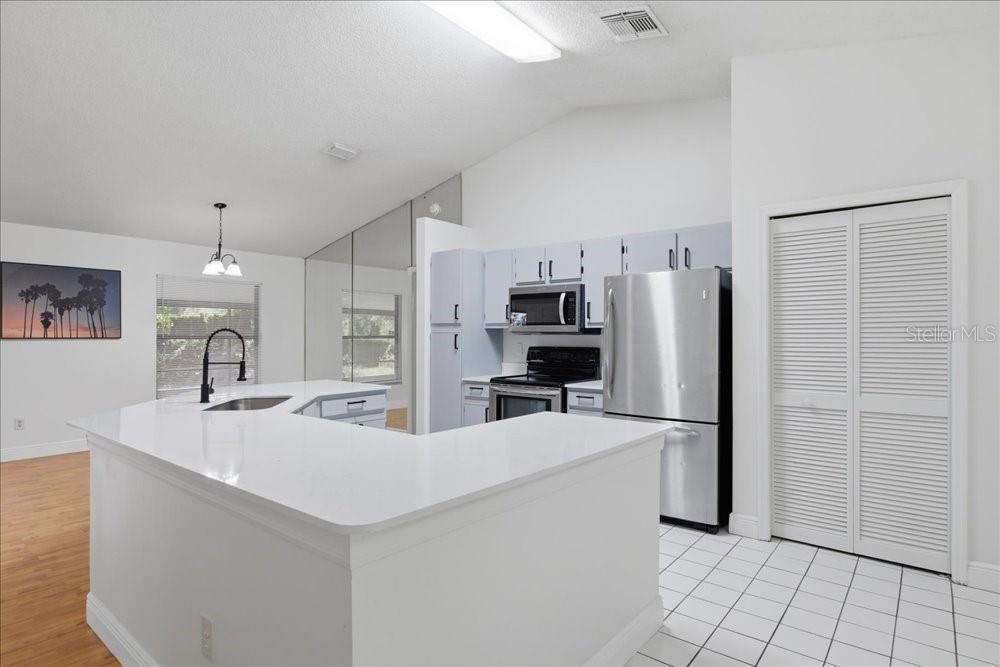 5513 CAURUS COURT gallery image #8