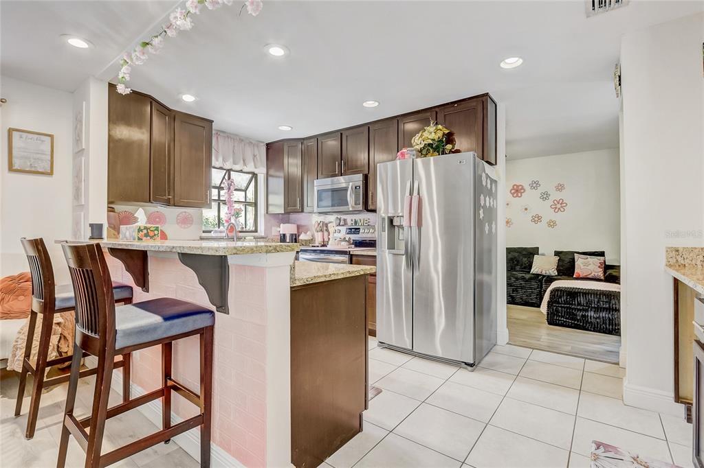 8691 CONTOURA DRIVE gallery image #10