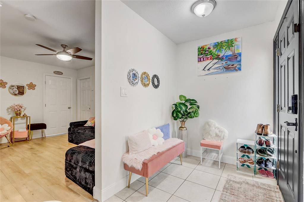 8691 CONTOURA DRIVE gallery image #3