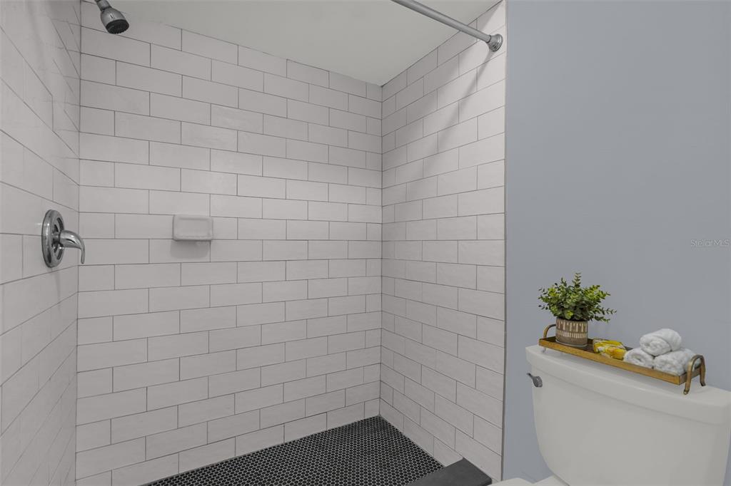 2807 SUNBRANCH DRIVE gallery image #12