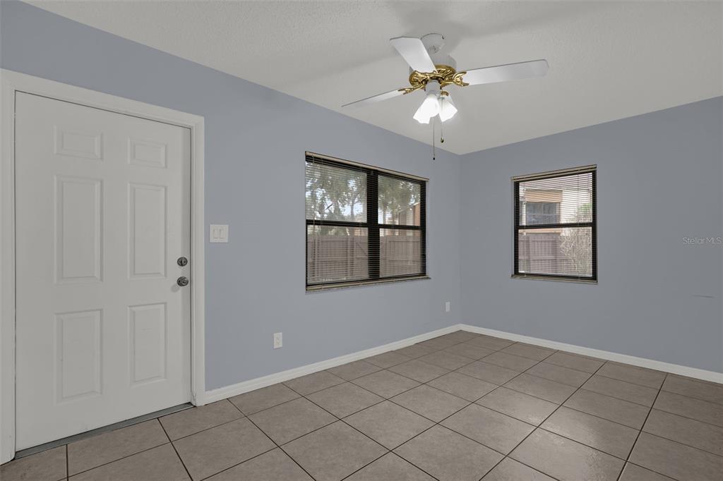2807 SUNBRANCH DRIVE gallery image #17