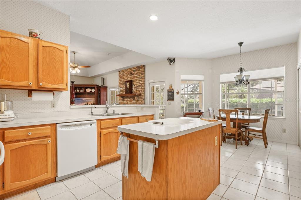 5410 RUSTIC PINE COURT gallery image #17