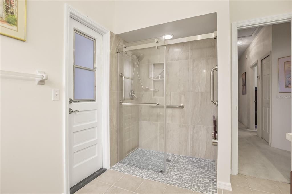 5410 RUSTIC PINE COURT gallery image #33