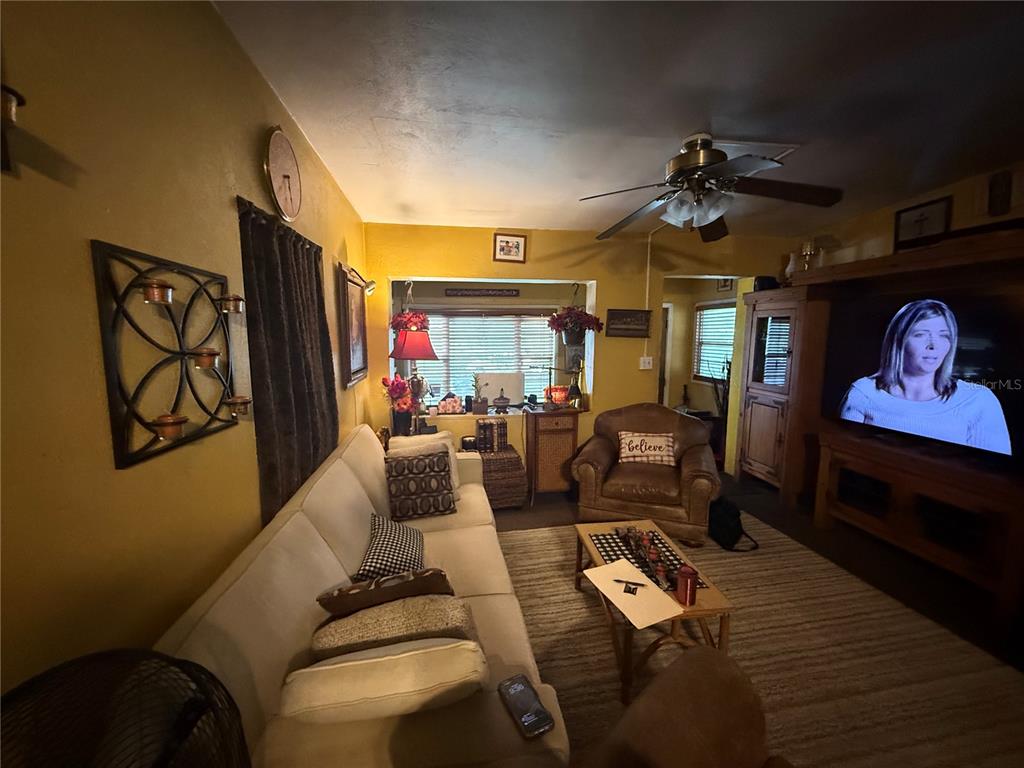 4108 DELRAY AVENUE gallery image #17