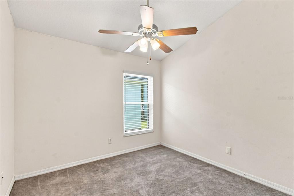 1174 BEECH GROVE WAY gallery image #17